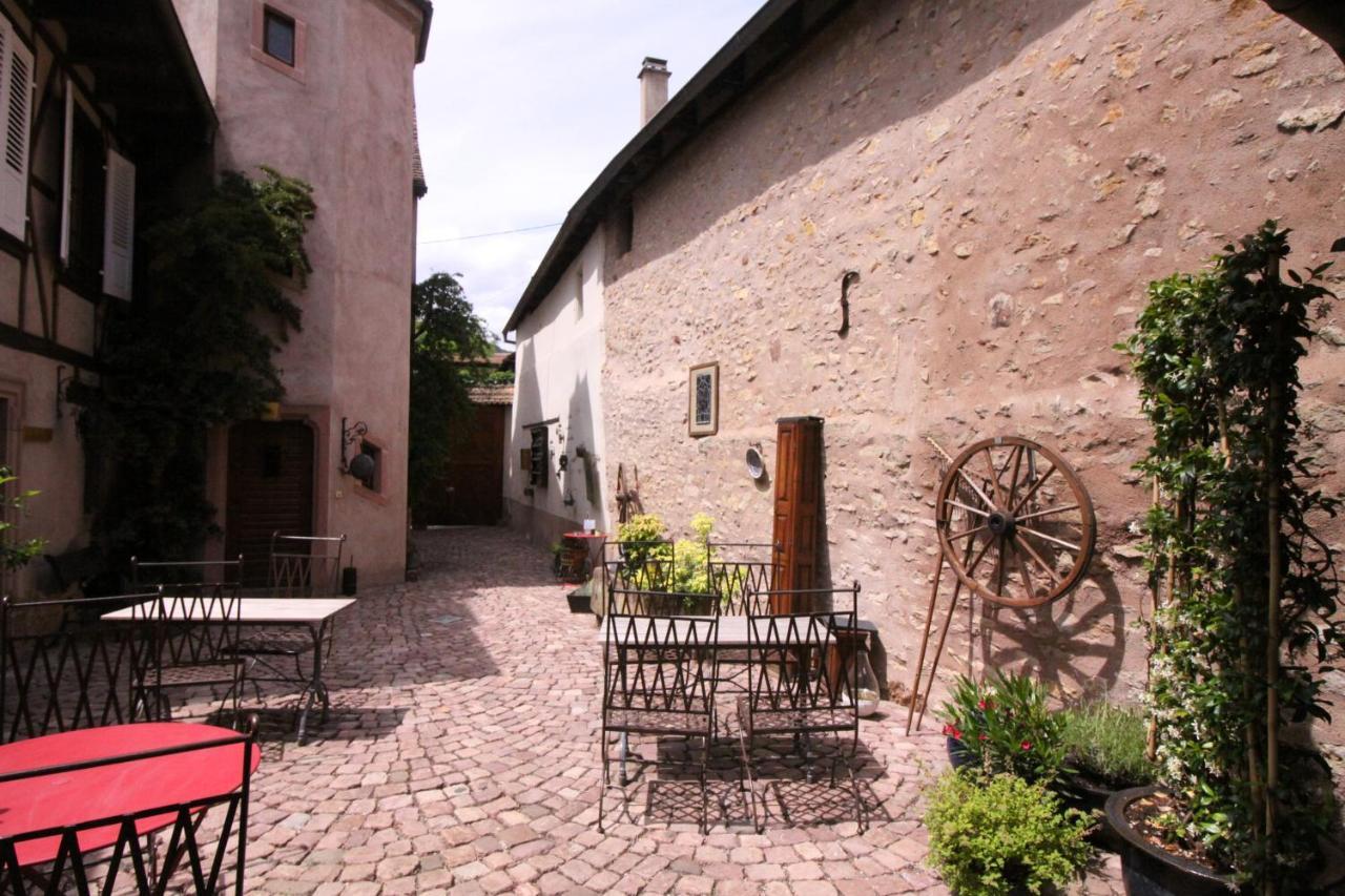 Bed and Breakfast LA TOUR des fées Mittelbergheim Exterior foto