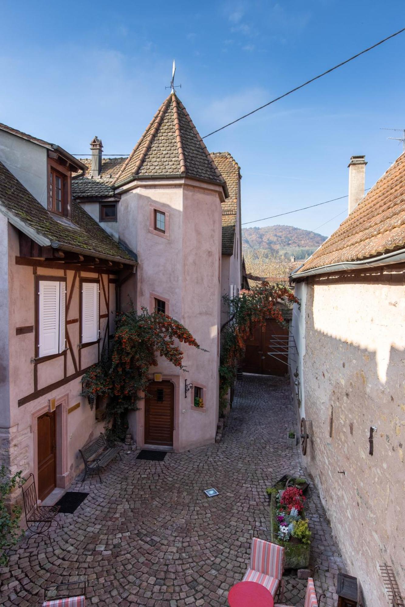 Bed and Breakfast LA TOUR des fées Mittelbergheim Habitación foto